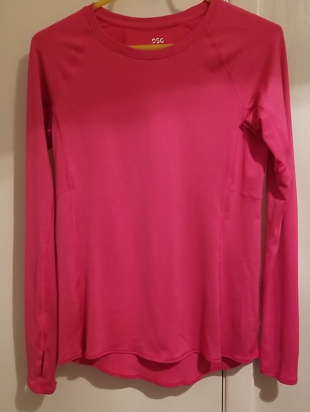 DSG Women’s Med. Long-Sleeve Active Top - Hot Pink